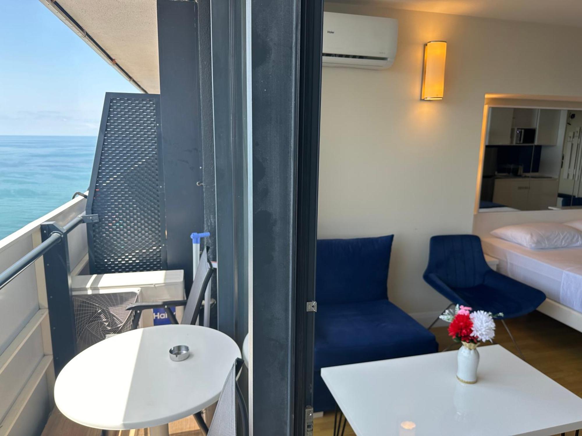 Orbi City Apartments Batoumi Extérieur photo